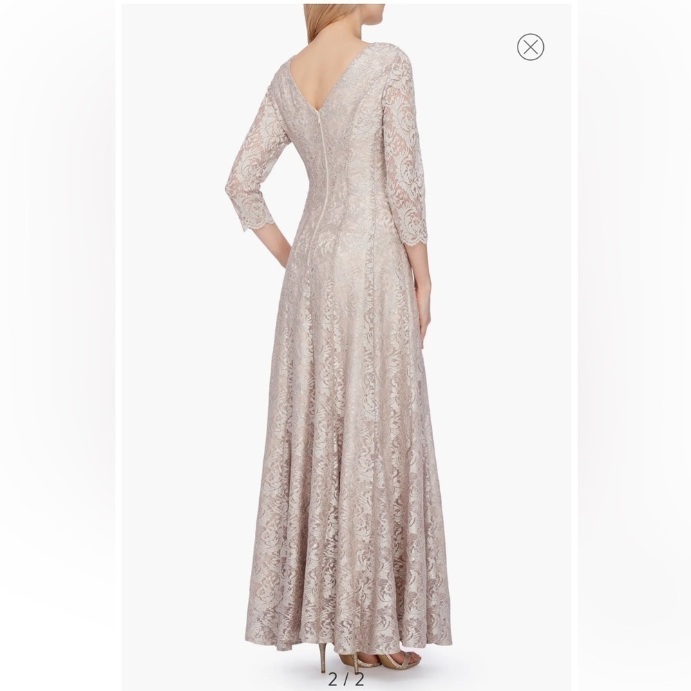 NWOT Tahari Embellished Lace Dress Size 16 - Picture 2 of 14